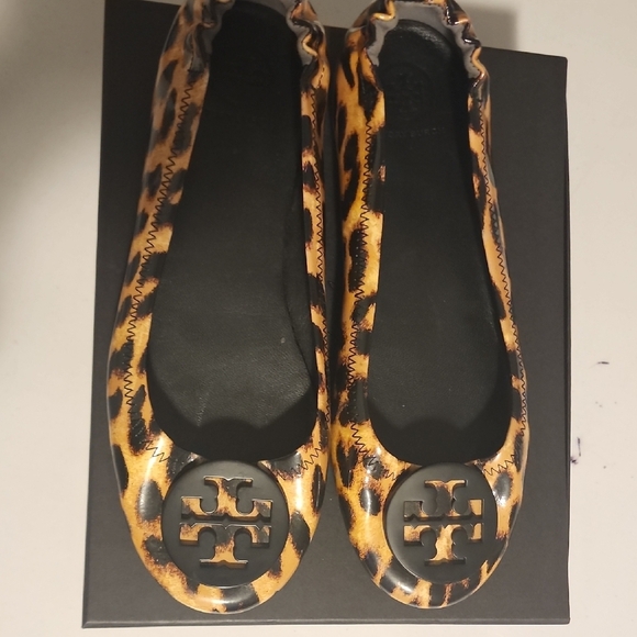 Tory Burch Brown and Black Leopard Flats - Picture 3 of 8